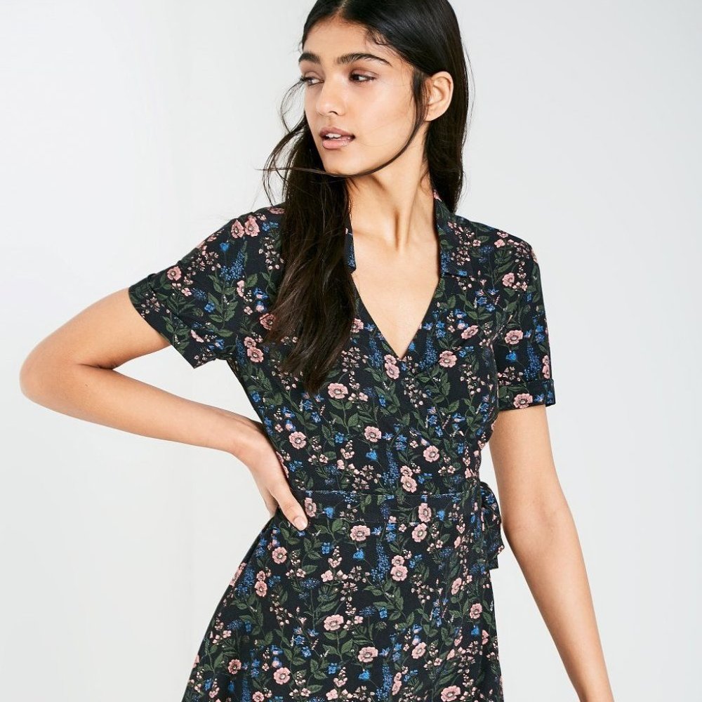 Jack Wills Spring Floral Collared Wrap Dress Size 2